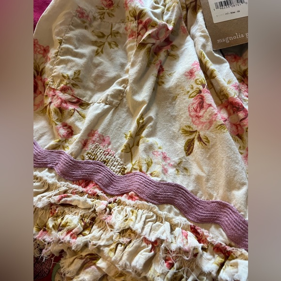 Magnolia Pearl Shorts - Picture 2 of 4